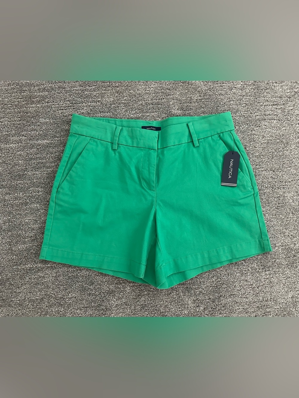 NWT Nautica Women's Green Chino Shorts Size 4